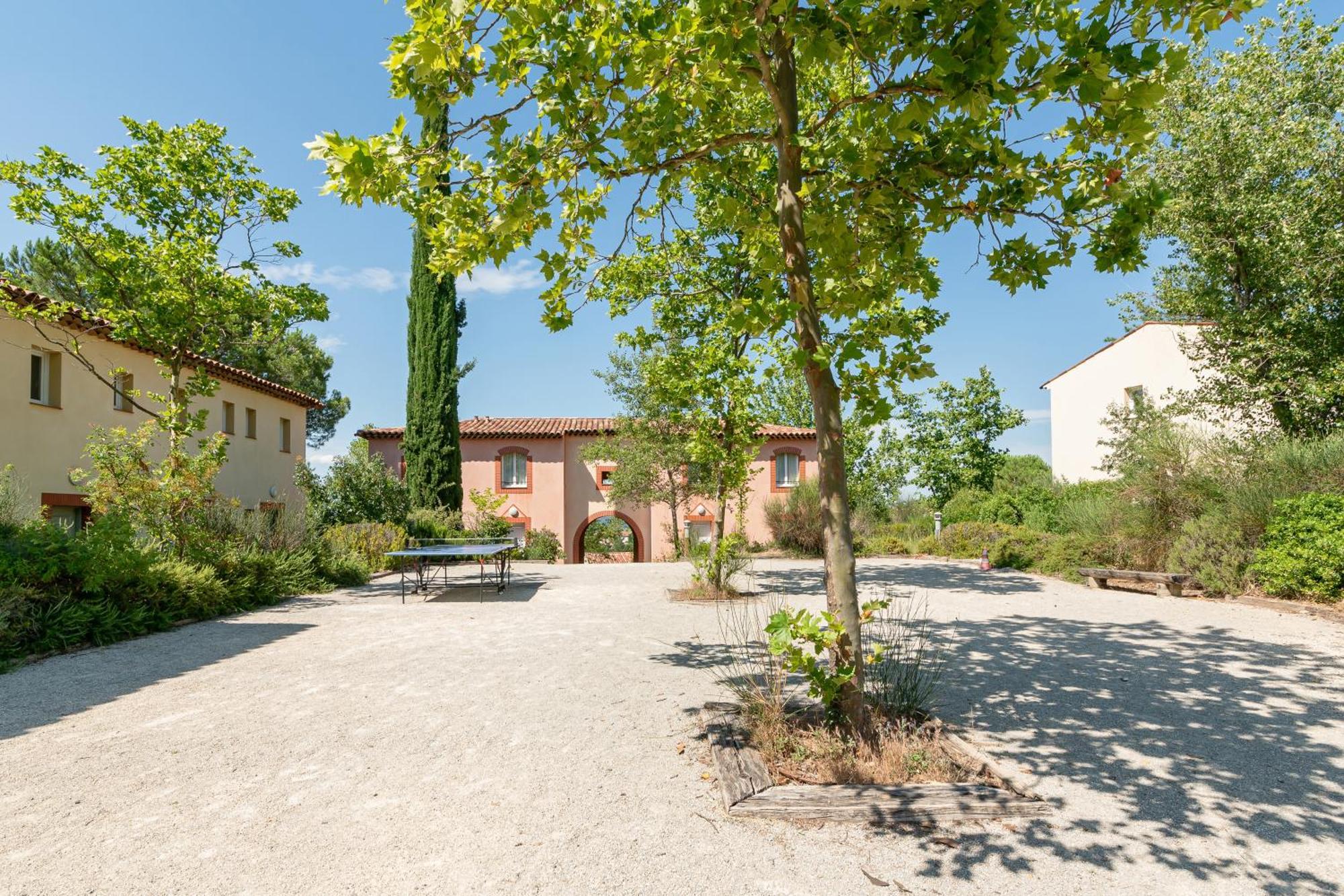 Village Pierre & Vacances Le Rouret غروسبيير المظهر الخارجي الصورة